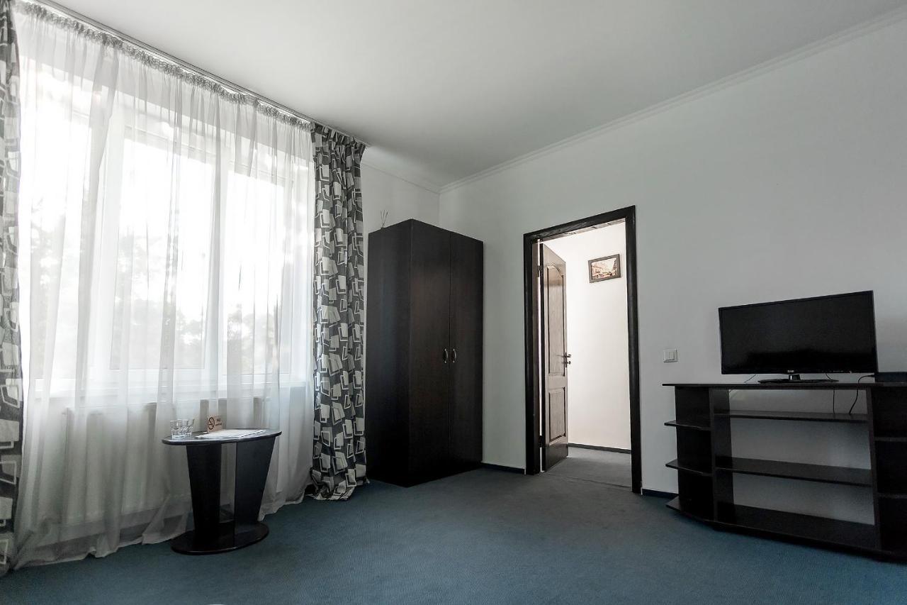 Hotel Sunlit Ivano-Frankivsk Exteriér fotografie